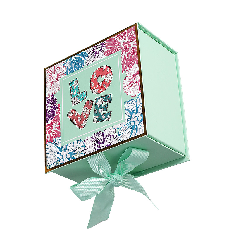 Love Folding Ribbon Boutique Gift Box for Perfume Packaging