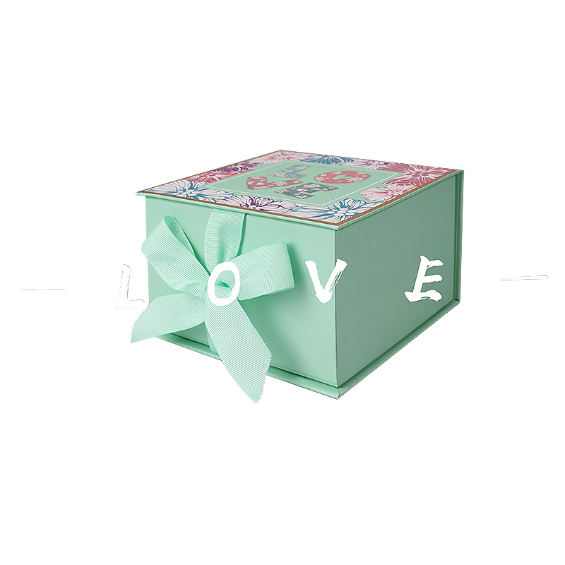 Love Folding Ribbon Boutique Gift Box for Perfume Packaging